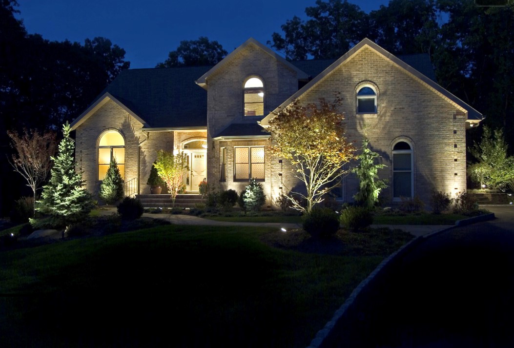 outdoor residential lighting